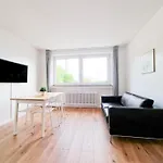 Raj Living - 2 Or 3 Room Apartments - 15 Min Zur Messe Dus & 10 Min Old Town Dus